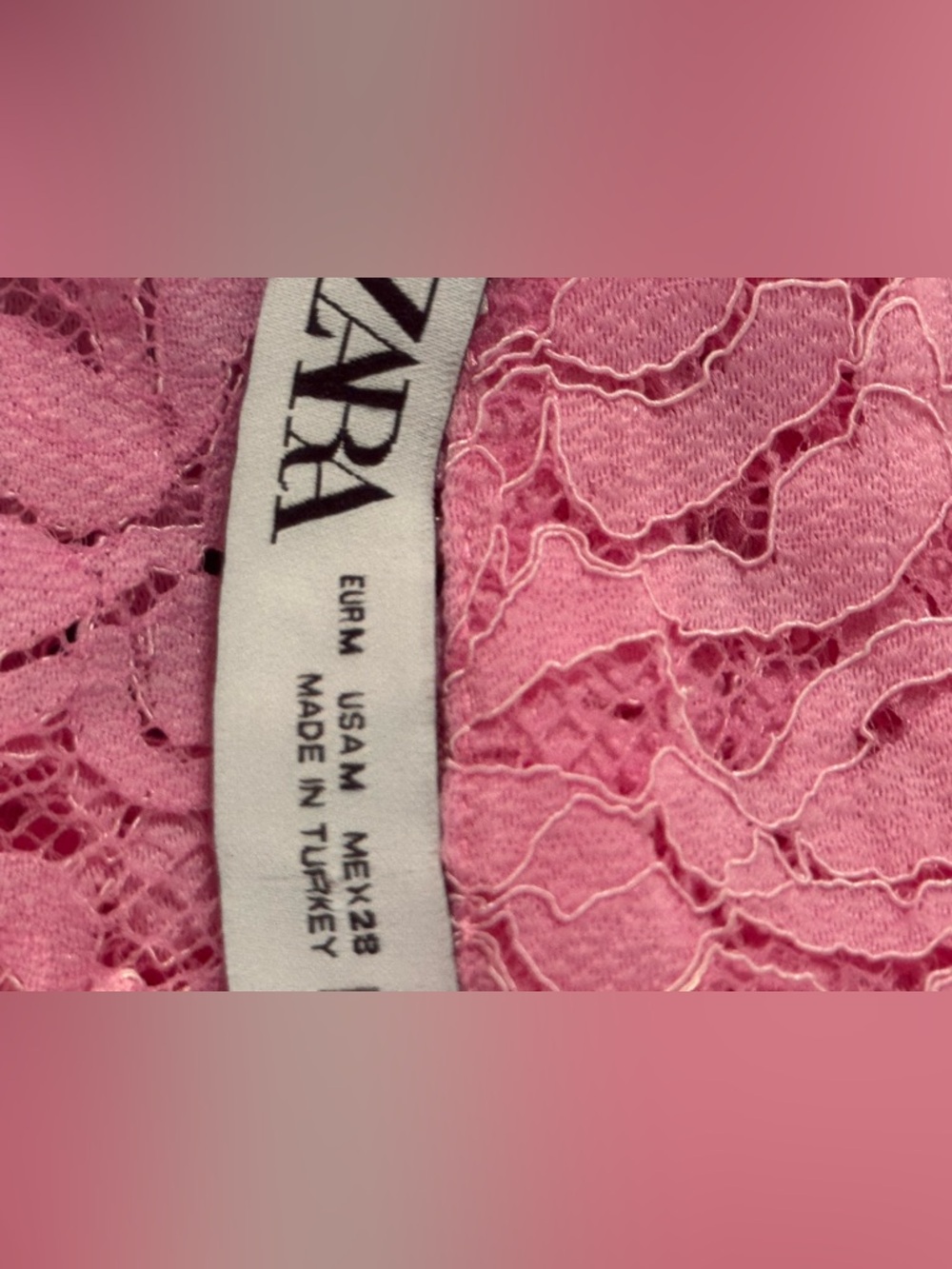 NWT- Zara Pink Eyelet Button-Up Shirt Medium - Picture 5 of 5
